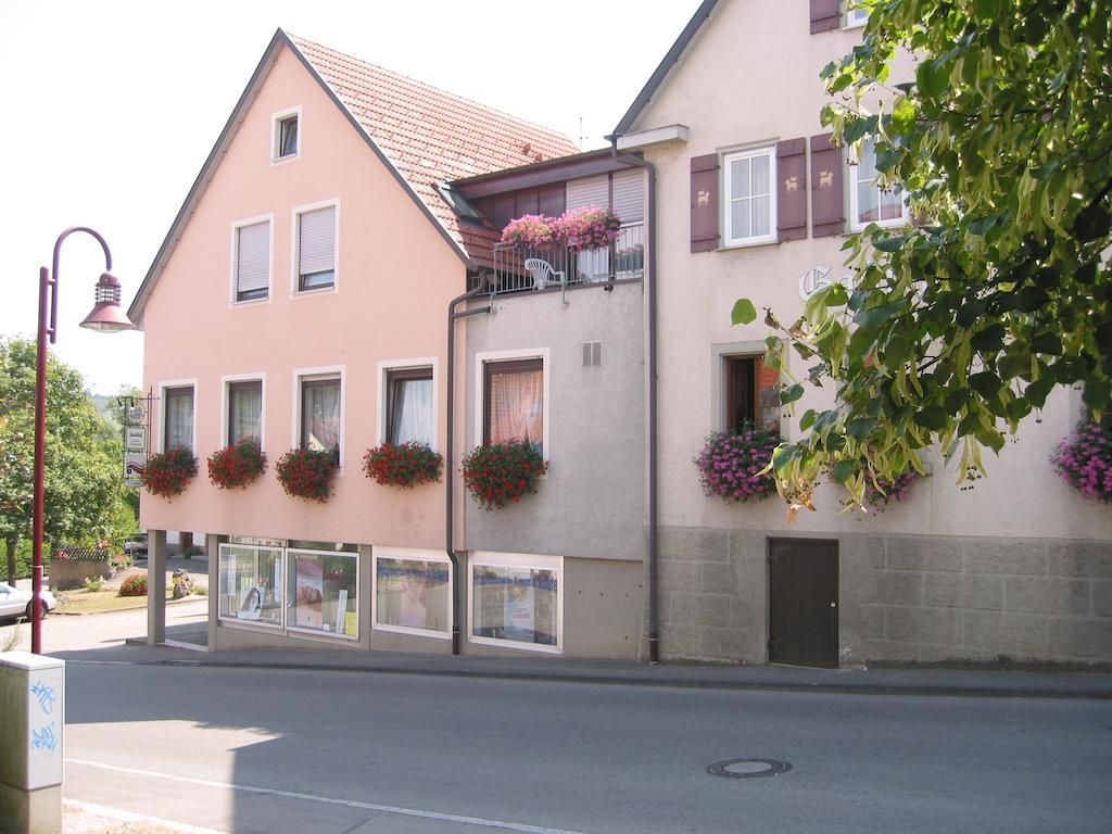 Gasthof Zum Lamm Gomadingen Екстериор снимка